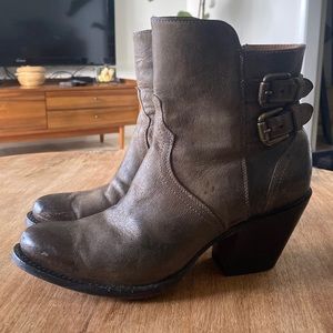 Lucchese Catalina Boots